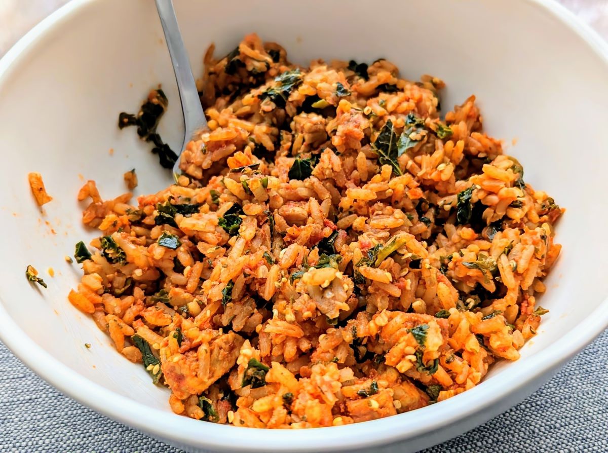 bowl of jumbled rice, a dish by gut feelings low fodmap meal delivery service